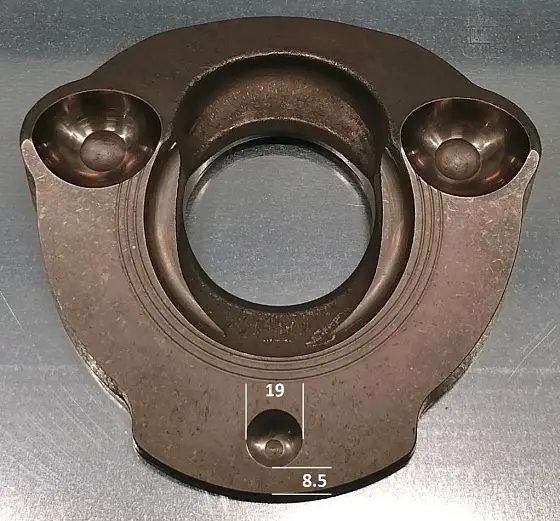 Поворотная плита (под сферу d19)