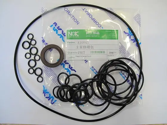 Комплект уплотнений с манжетой