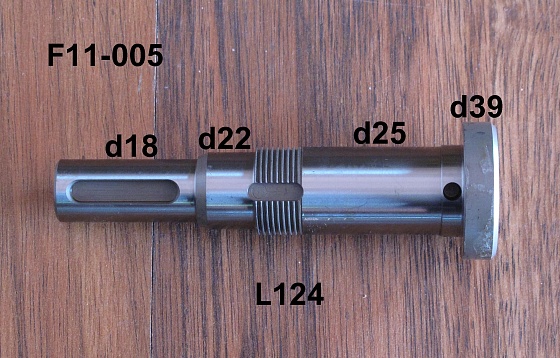 Ведущий вал D шпонка d18 L124